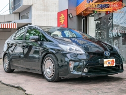 Prius จัดล้อ Impal 7.5-17นิ้ว ยาง AL30 215/45R17 ล้อตัวนี้ 5รู112 ต้องแปลงด้วยการเจาะรูที่น็อตใหม่ครับ