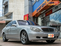 Benz Scalss+ล้อ AMG 7.5-18นิ้ว Offset52 คันนี้รองสเปเซอร์ 10มิลหน้าหลัง น็อต 14x15 ยาว 40มิล ยางKumho 235/45R18