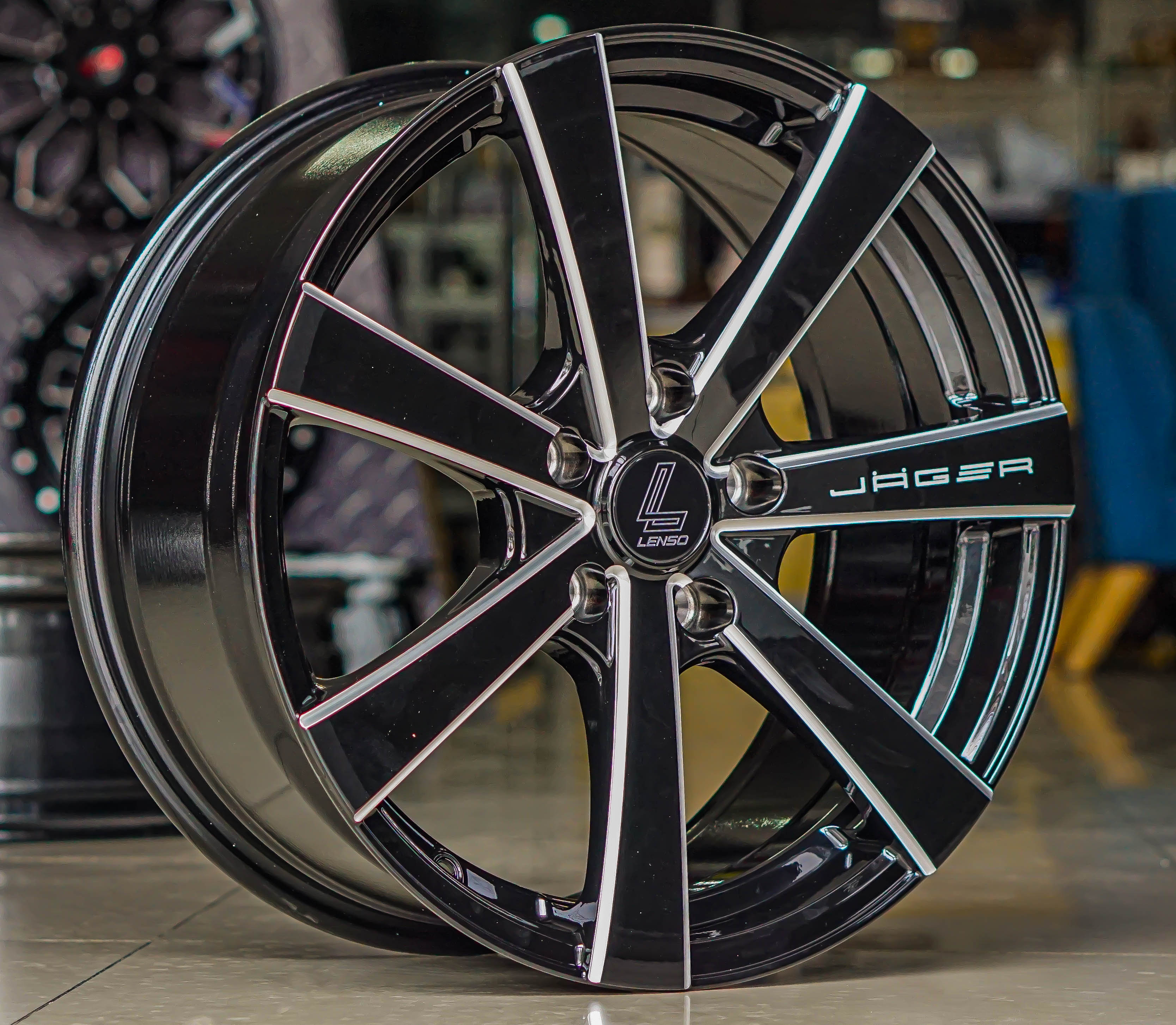 ล้อแม็ก ล้อแม็กซ์ใหม่ Lenso JAG JagerGamma 5รู114 ET38 ดำมิลลิ่งก้าน 7.5-17นิ้ว 