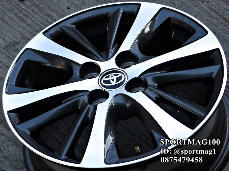 ล้อแม็กแท้มือสอง Toyota Yaris ATIV 4รู100 กันเมทาลิกหน้าเงา 5.5-15นิ้ว(ลาดพร้าว) ล้อแม็ก ล้อแม็กแท้มือสอง Toyota Yaris ATIV 4รู100 กันเมทาลิกหน้าเงา 5.5-15นิ้ว(ลาดพร้าว)