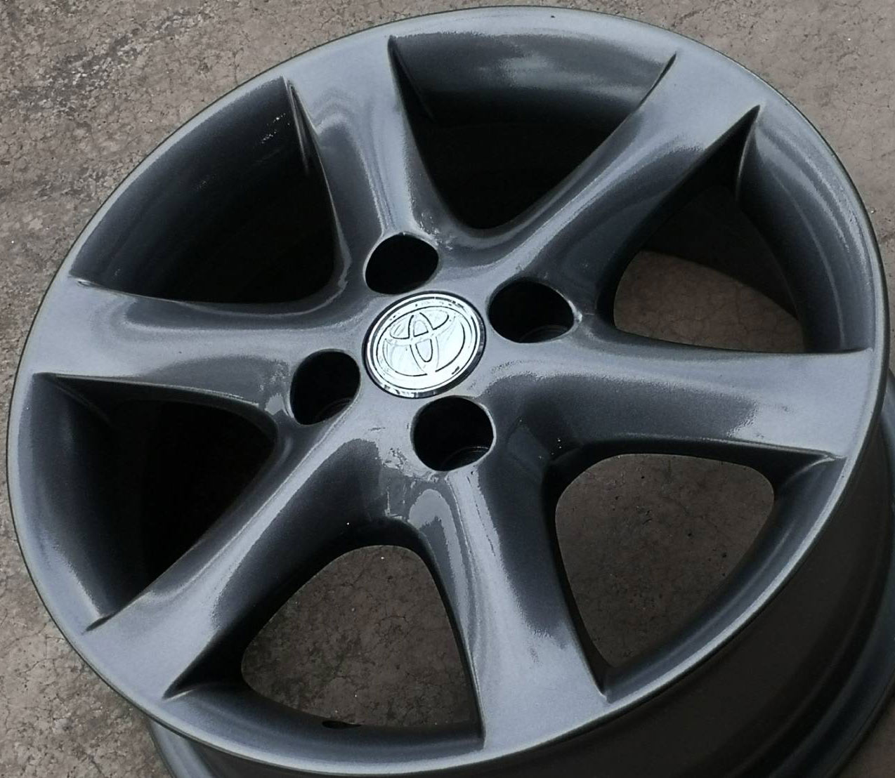 ล้อแม็กมือสอง Toyota T6 4รู100 ET45 กันเมทาลิก 6-15นิ้ว(รามอินทรา) ล้อแม็ก ล้อแม็กมือสอง Toyota T6 4รู100 ET45 กันเมทาลิก 6-15นิ้ว(รามอินทรา)