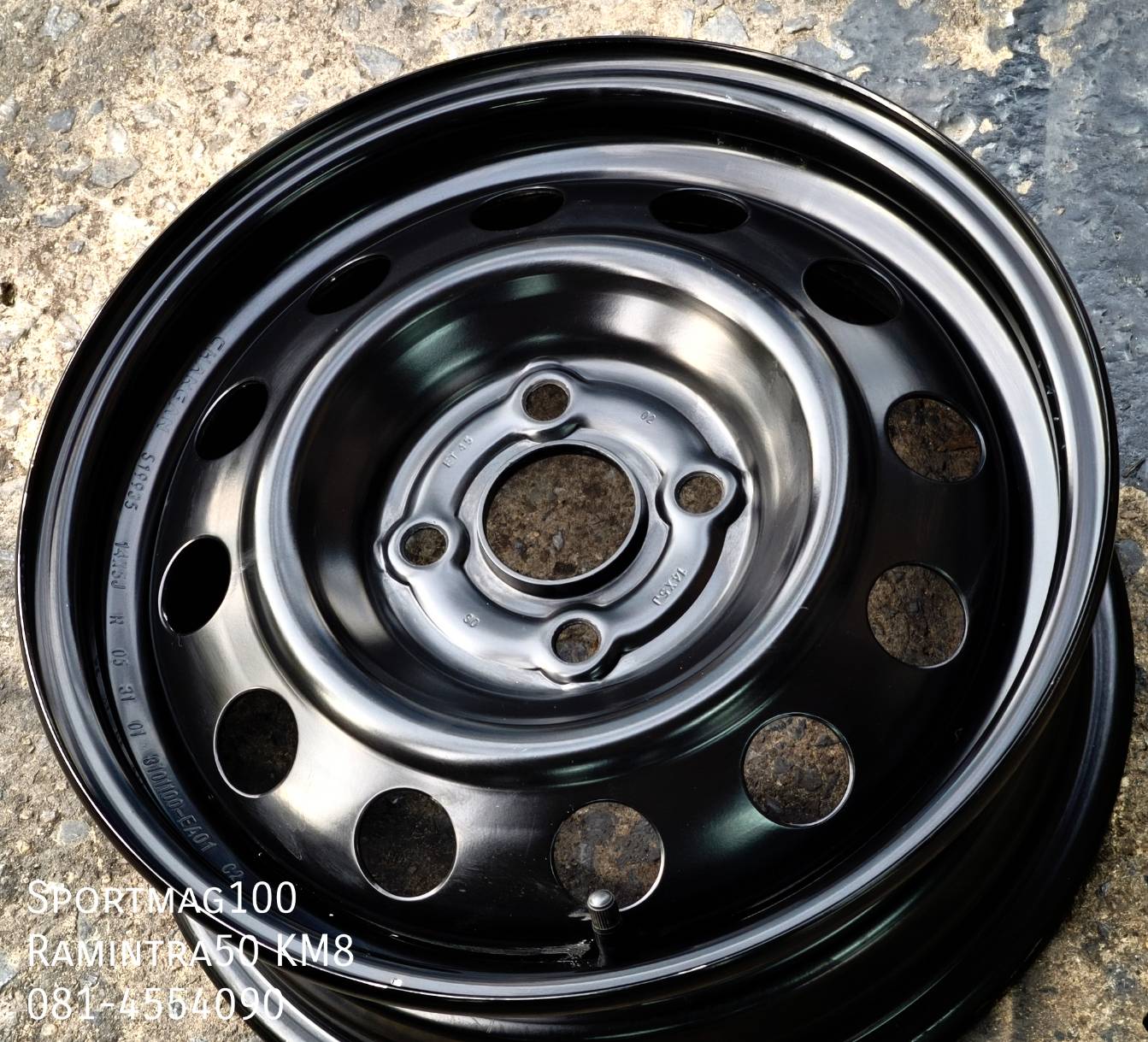 ล้อแม็ก กระทะล้อขอบ14นิ้ว 4รู100 ET45 สีดำ CB54 กว้าง5นิ้ว+ยาง165/70R14(รามอินทรา) 