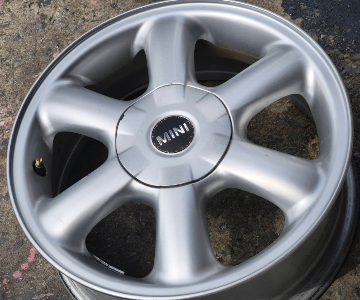 ล้อแม็กมือสองแท้ Mini Cooper 4รู100 ซิลเวอร์ กว้าง5.5 ขอบ15นิ้ว(รามอินทรา)