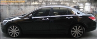 รถสีดำ กับแม็กซ์ดำเงาหน้ากระจก ลายอมตะแบบเวเนดี้