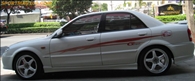 รถสีขาว กับแม็กซ์สีขาวขอบกระจก ส่วนเงาของขอบล้อที่ขับกับยาง ดูเด่นหรูขึ้น...