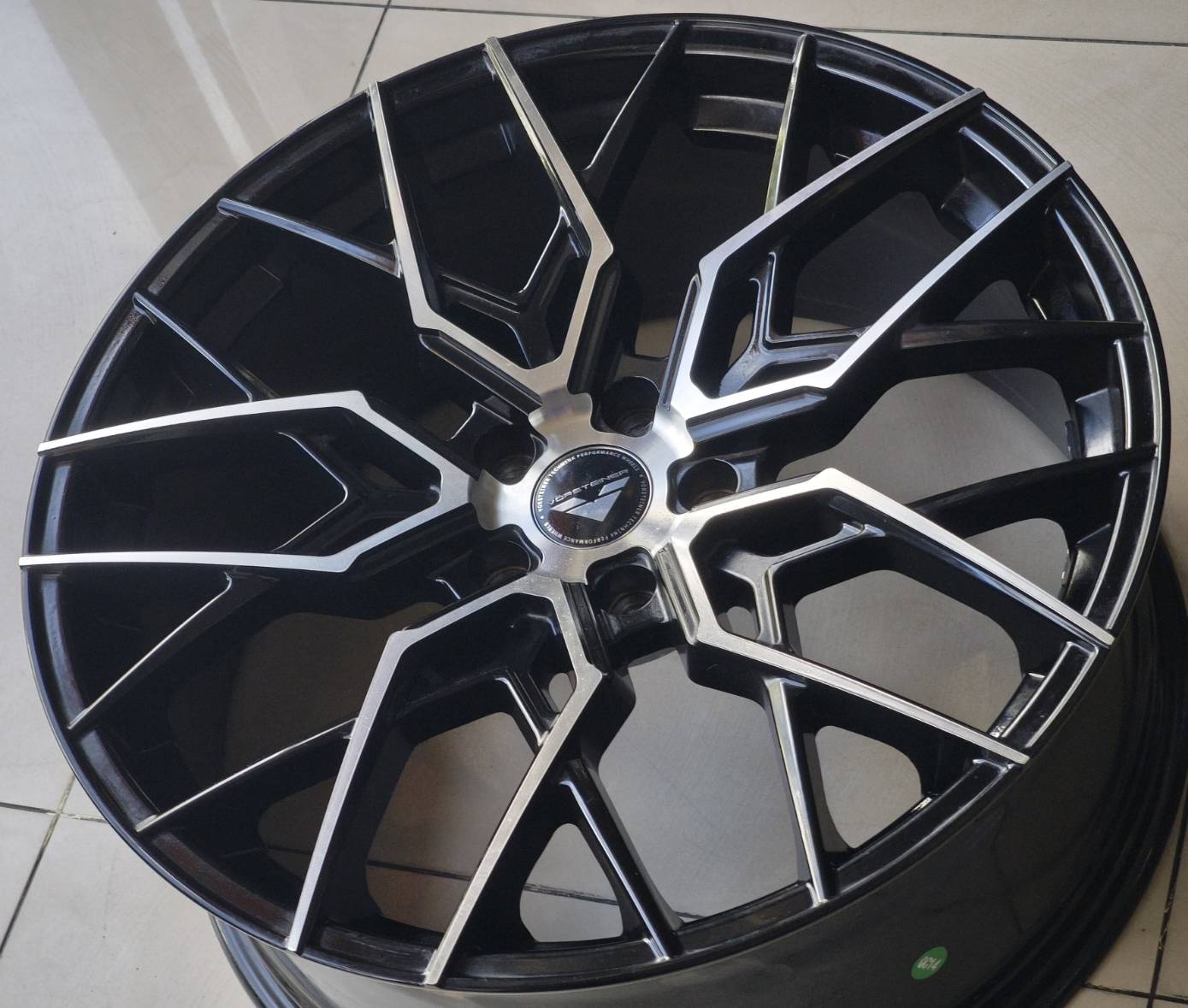 ล้อแม็ก ล้อแม็กเดือนเดียว Vorsteiner 5รู112/114 ดำหน้าเงา F8.5 R9.5-20นิ้ว(รามอินทรา) 