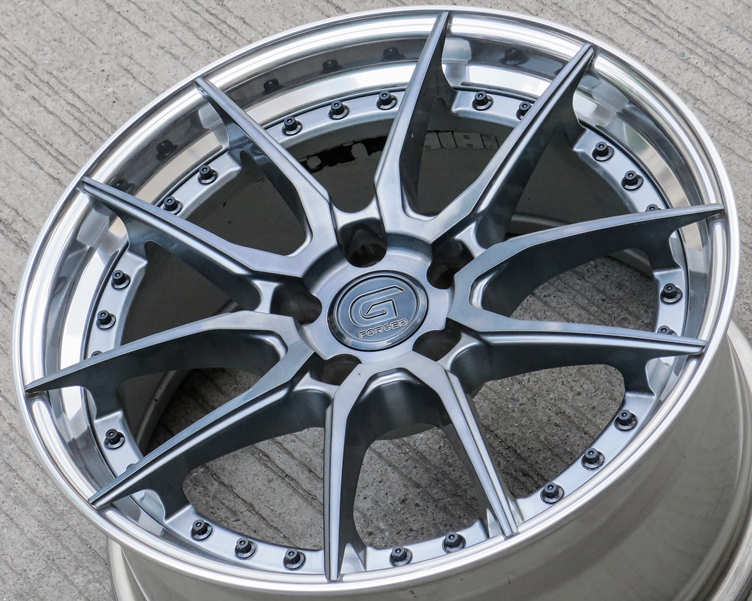 ล้อแม็กแท้2ชิ้นมือสอง G-Forged GF04 สีBrusSilverBlackCL 5รู112 สเปค F8.5 R9.5นิ้ว Offset35-38 ขอบ 18นิ้ว(ลาดพร้าว) ล้อแม็ก ล้อแม็กแท้2ชิ้นมือสอง G-Forged GF04 สีBrusSilverBlackCL 5รู112 สเปค F8.5 R9.5นิ้ว Offset35-38 ขอบ 18นิ้ว(ลาดพร้าว)