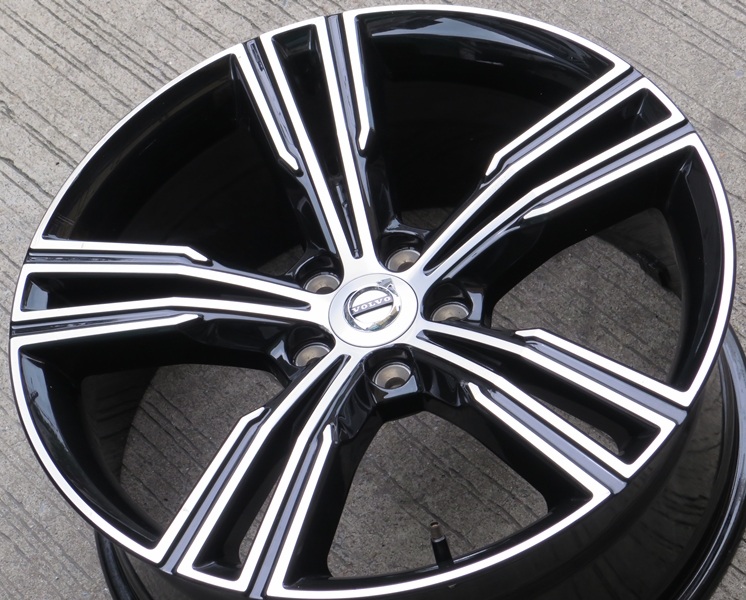 ล้อแม็กแท้มือสอง Volvo S60 ขอบ 19 กว้าง 8นิ้ว 5รู108 Offset42 สีดำหน้าเงา(ลาดพร้าว) ล้อแม็ก ล้อแม็กแท้มือสอง Volvo S60 ขอบ 19 กว้าง 8นิ้ว 5รู108 Offset42 สีดำหน้าเงา(ลาดพร้าว)