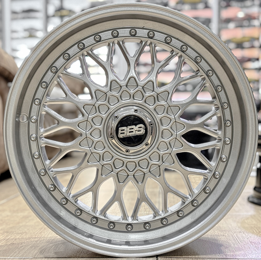 ล้อแม็ก ล้อแม็กมือสอง Lenso BSX ขอบ17นิ้ว กว้าง7.5นิ้ว 4รู108/100 Offset35 สีซิลเวอร์(ลาดพร้าว)