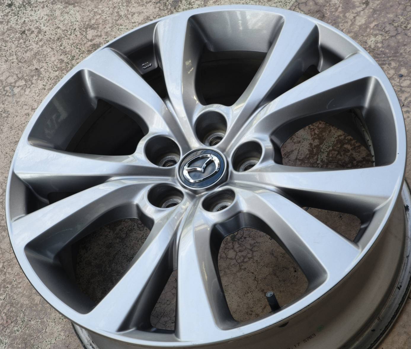 ล้อแม็ก ล้อแม็กมือสอง Mazda Cx30 5รู114 บรอนซ์แพตตินั่ม กว้าง7 ขอบ18นิ้ว(รามอินทรา)