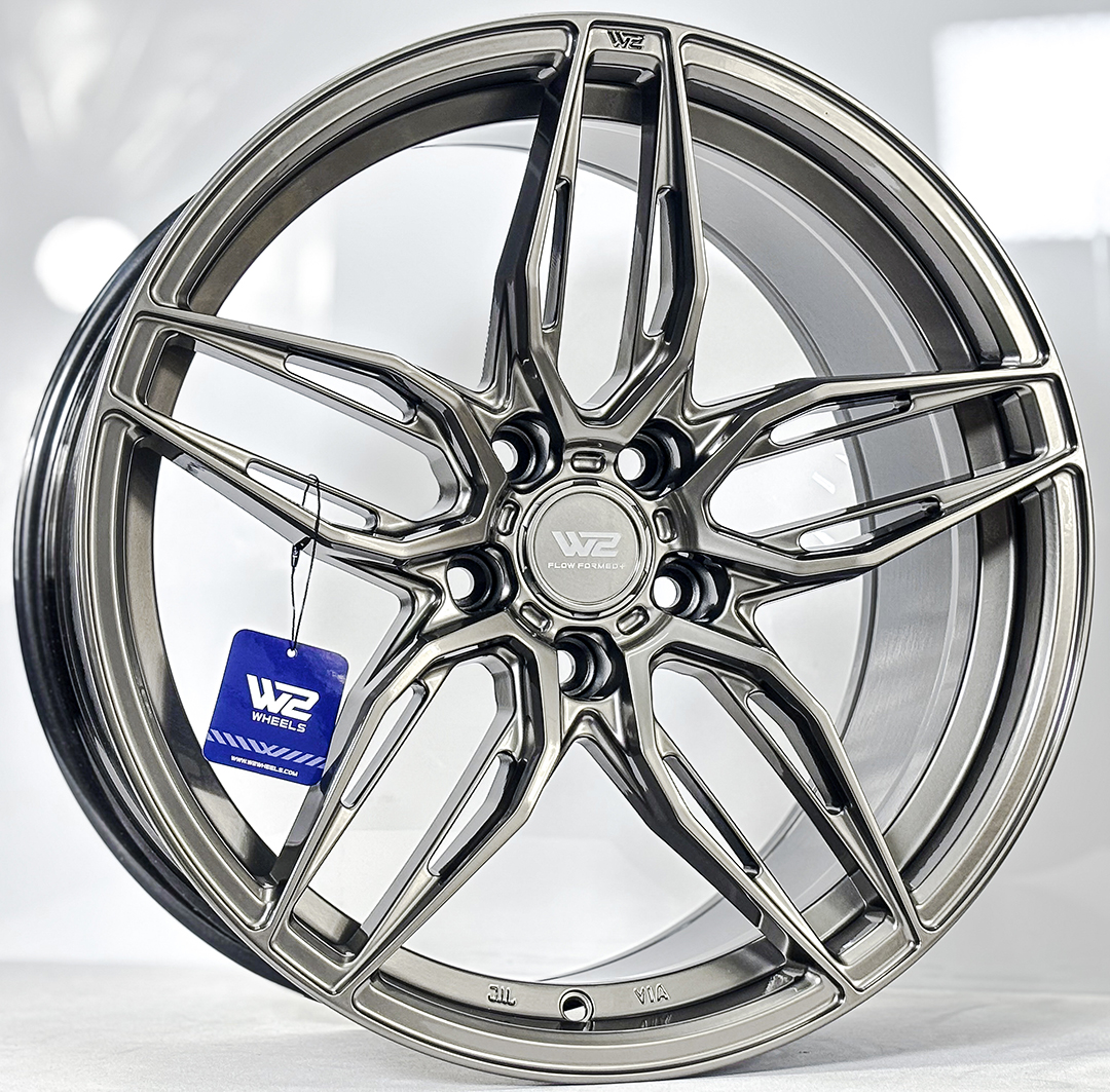 ล้อแม็ก W2 WFF-W Flowforming ขอบ18นิ้ว กว้าง8.5นิ้ว 5รู112/114.3 Offset35 สีCrystal GM
