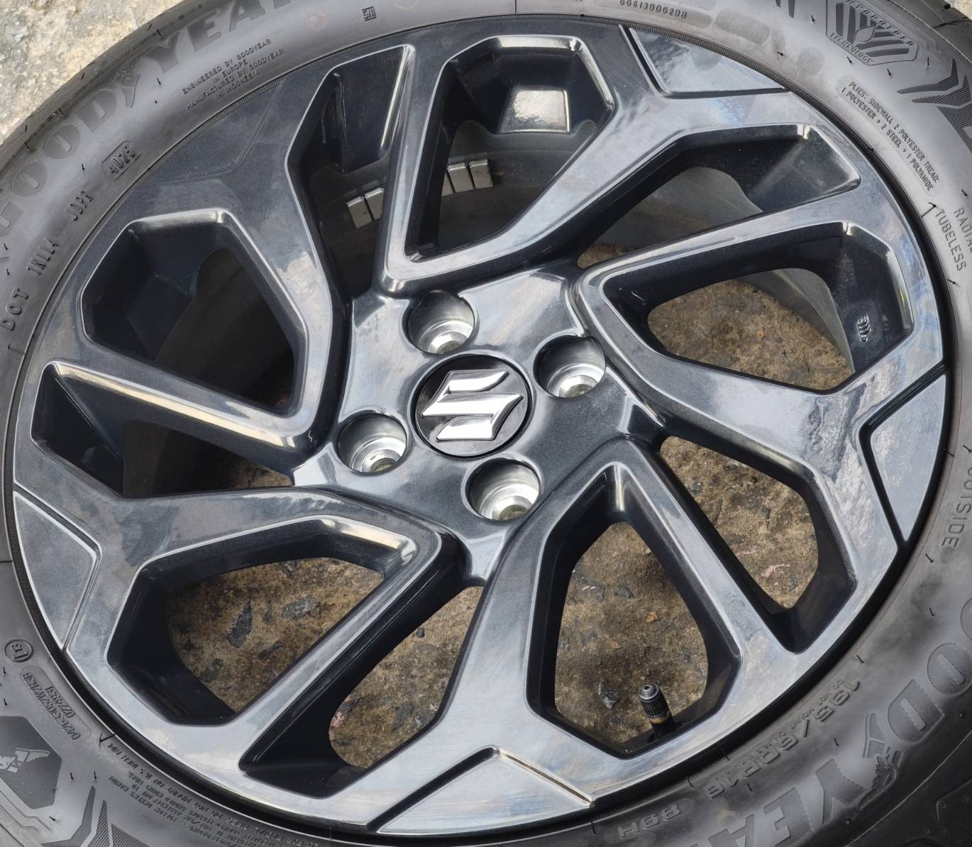 ล้อแม็ก ล้อแม็กป้ายแดง Suzuki Fronx 4รู100 สีเทา กว้าง6 ขอบ16นิ้ว(รามอินทรา)