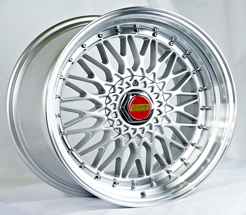 ล้อแม็ก BBS RS ขอบ18นิ้ว กว้าง8.5นิ้ว 5รู108/114.3 Offset33 สีซิลเวอร์ขอบเงา