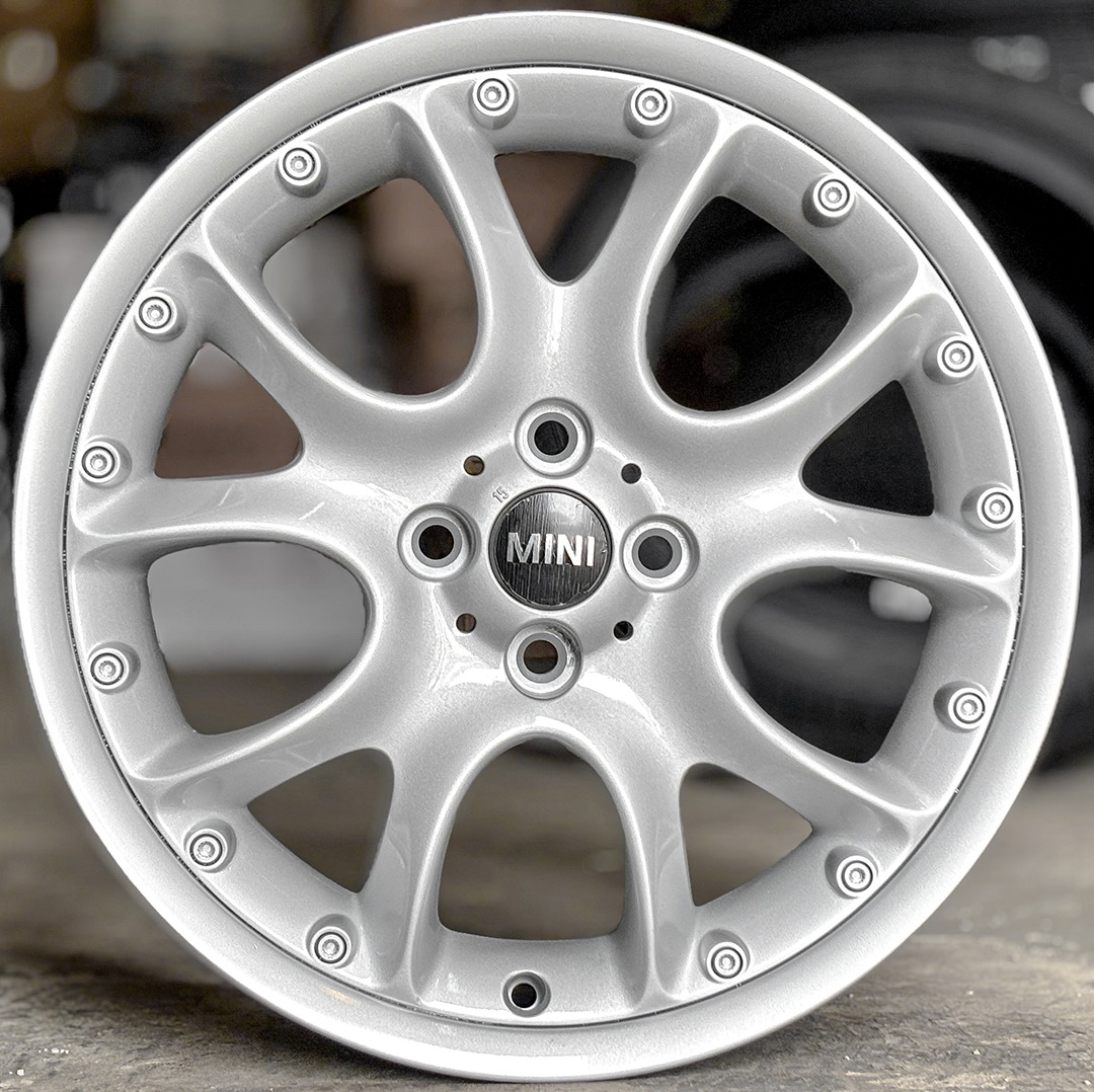 ล้อแม็กมือสองแท้ MINI COOPER ขอบ17นิ้ว กว้าง7นิ้ว 4รู100 Offset48 สีซิลเวอร์(ลาดพร้าว)